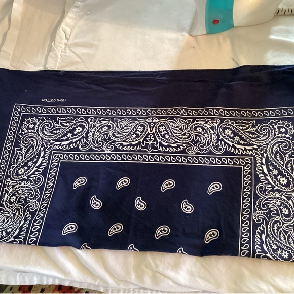 Mixture of scarfs , some navy and white some red and one hanky . - Picture 2 of 7